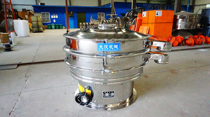 藕粉振動(dòng)篩適用于很多種不同的行業(yè)，對于物料多的篩分適用還是比較廣泛的。
